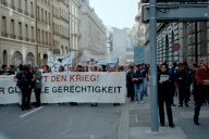 Friedensdemo Bern 13. Oktober 2001, Fotos Hannes Schle, Film 0 Foto 26
