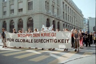 Friedensdemo Bern 13. Oktober 2001, Fotos Pan Zrcher, Film 2 Foto 12